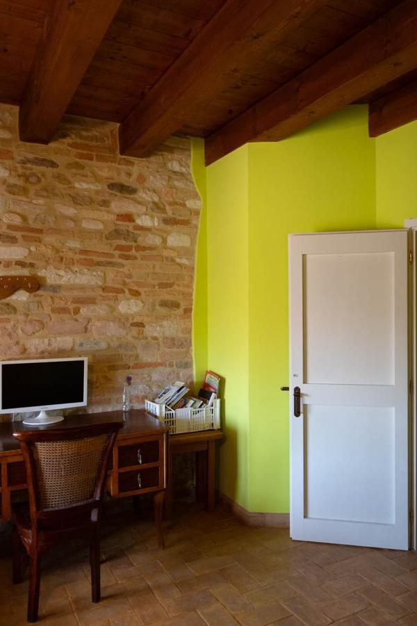 Isola del Piano Agriturismo Dai Mori מראה חיצוני תמונה