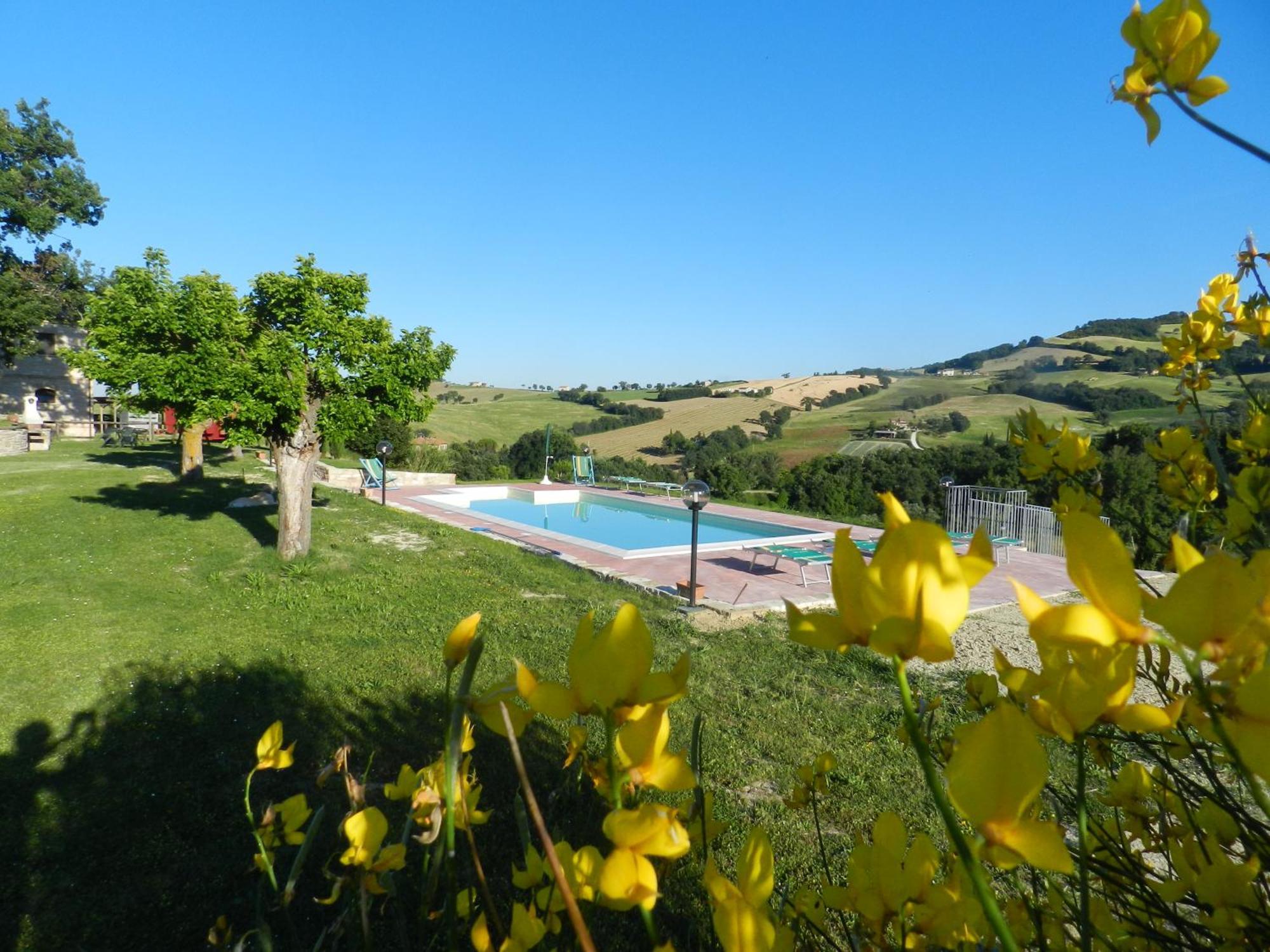 Isola del Piano Agriturismo Dai Mori מראה חיצוני תמונה